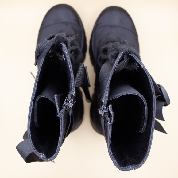 Poster GRL Mad Hustle Pocket Combat Boots by Dolls Kill Women's Size 9 - Picture 5 of 9